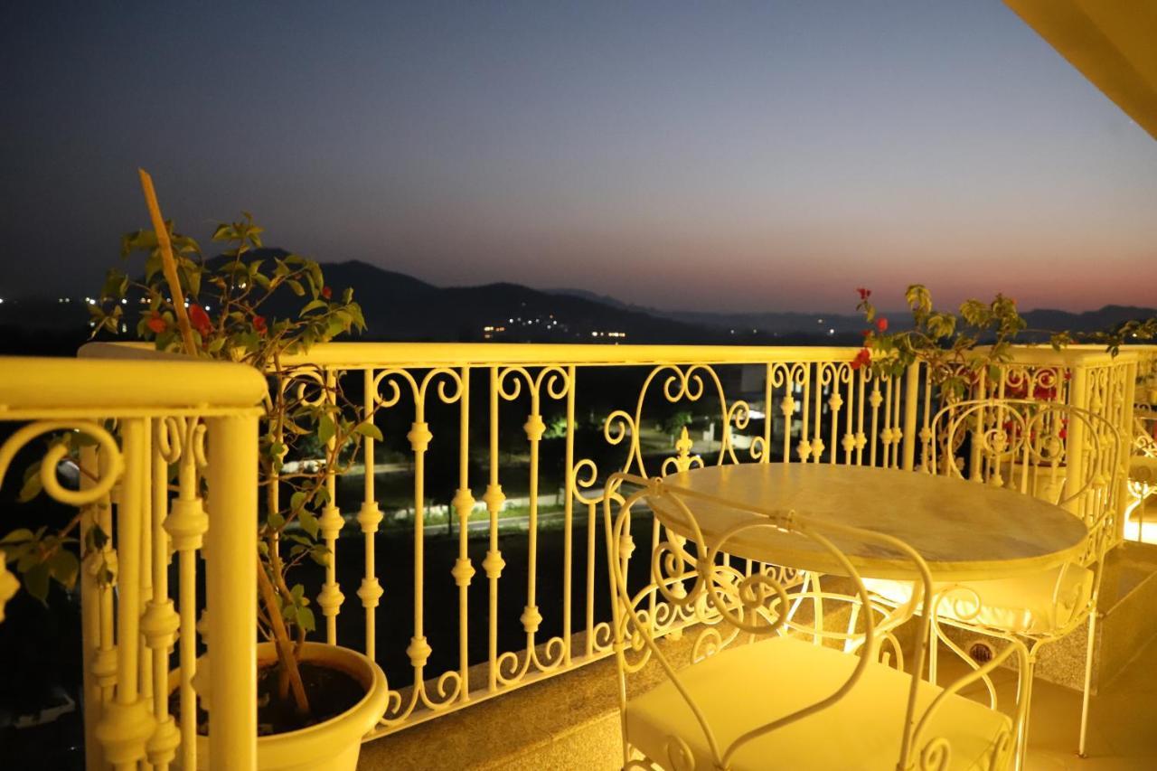 Hotel The Kehloor à Udaipur Extérieur photo