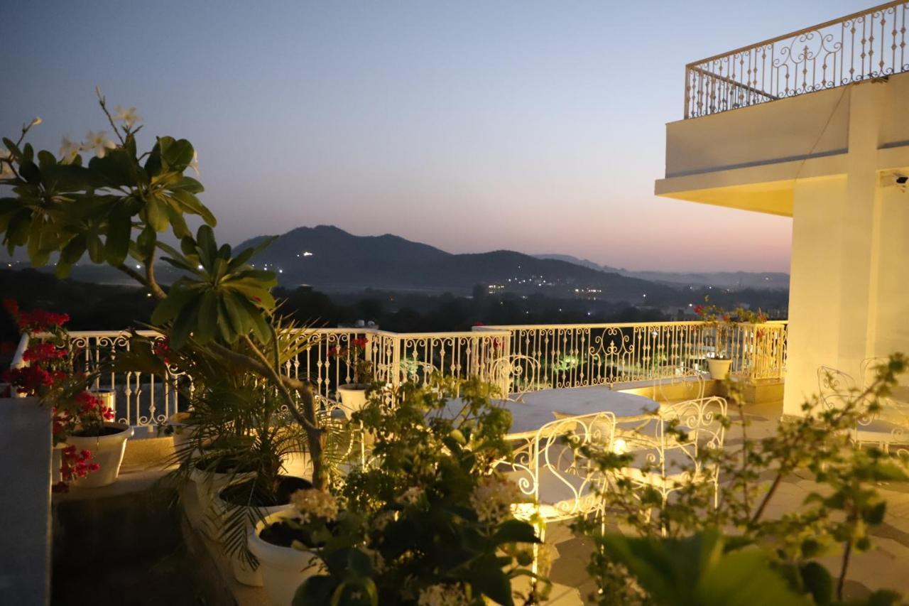 Hotel The Kehloor à Udaipur Extérieur photo